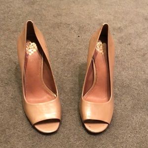 Vince Camuto pinkish/tan peep toe 4 inch heel